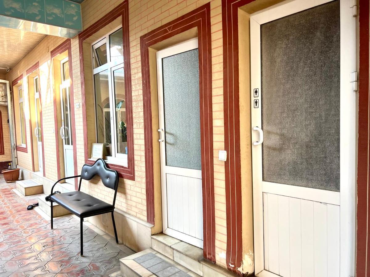 Muharram Homestay In The Neighborhood Of The Registan Square, 家族 ゲストハウス サマルカンド エクステリア 写真