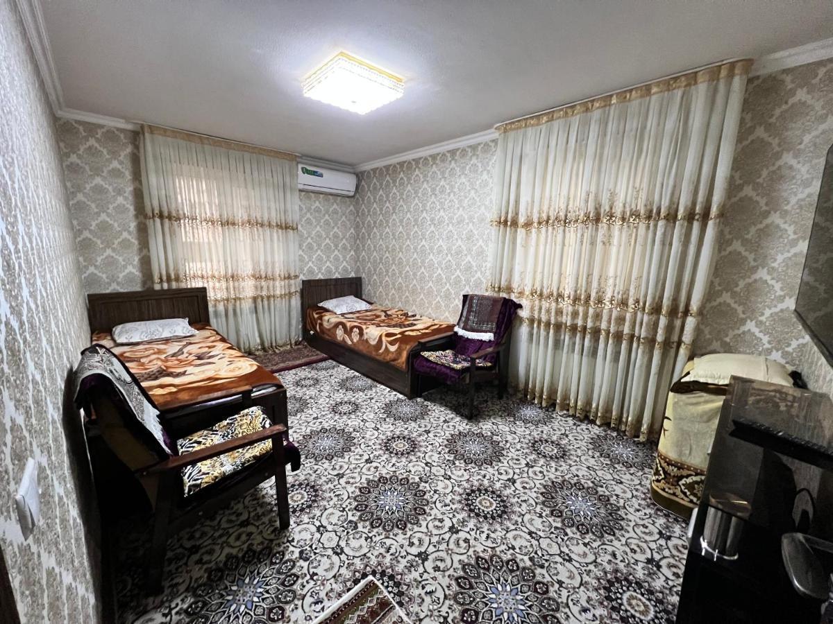 Muharram Homestay In The Neighborhood Of The Registan Square, 家族 ゲストハウス サマルカンド エクステリア 写真