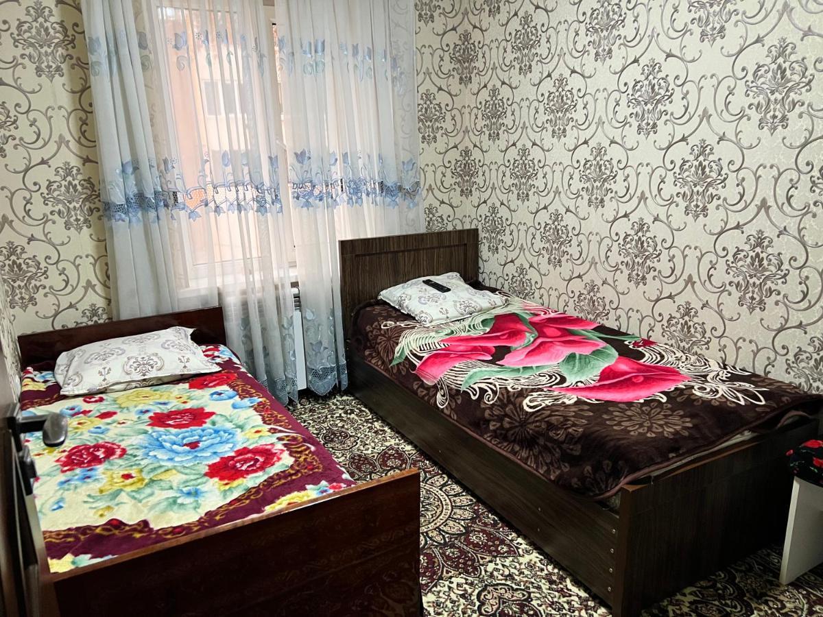 Muharram Homestay In The Neighborhood Of The Registan Square, 家族 ゲストハウス サマルカンド エクステリア 写真